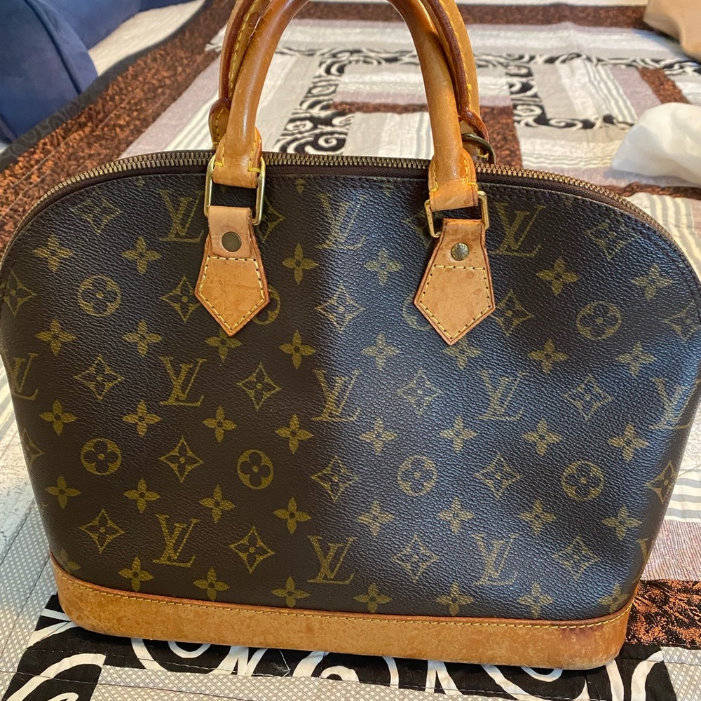 Authentic Louis Vuitton Alma Bag